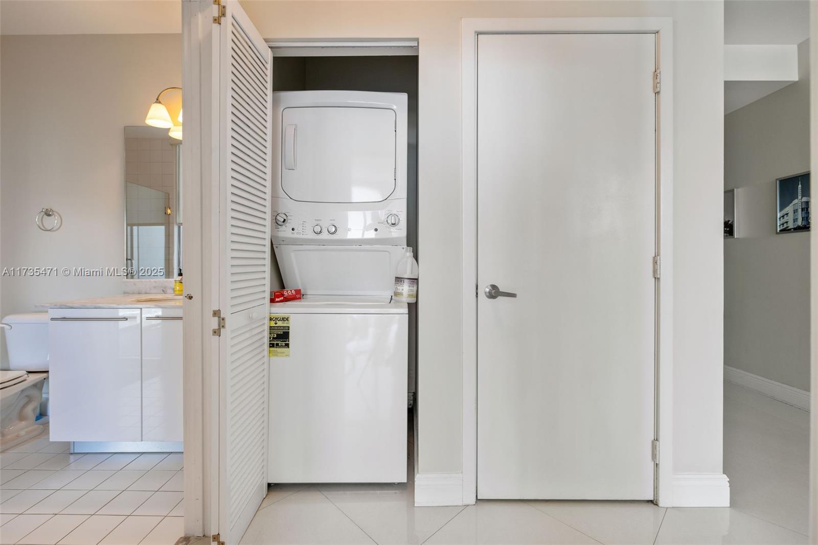888 BISCAYNE BL #4901, Miami FL 33132