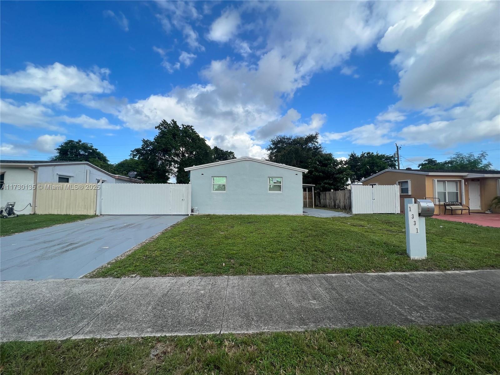 1331 N 69th Way  For Sale A11730135, FL