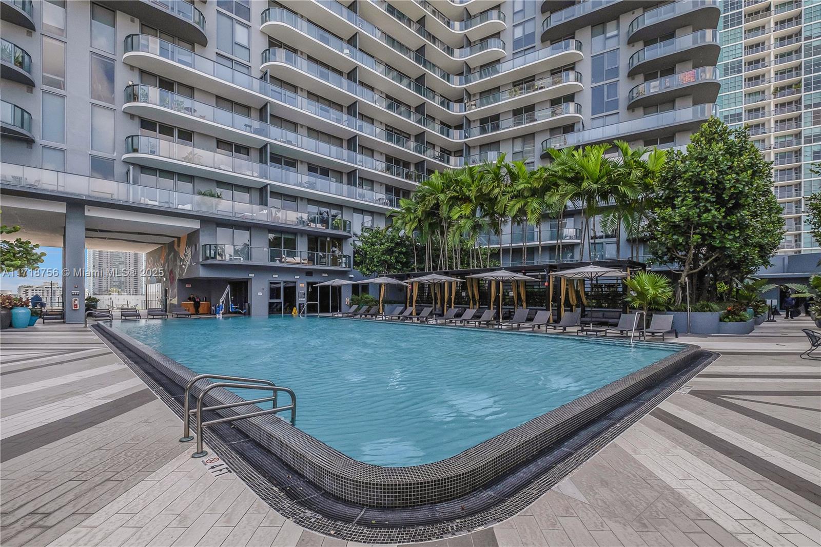 121 NE 34th St #2206, Miami FL 33137