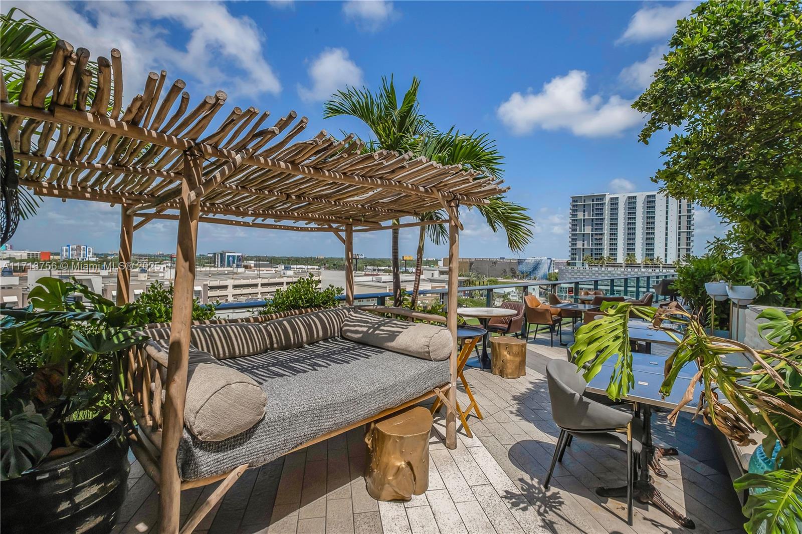121 NE 34th St #2206, Miami FL 33137