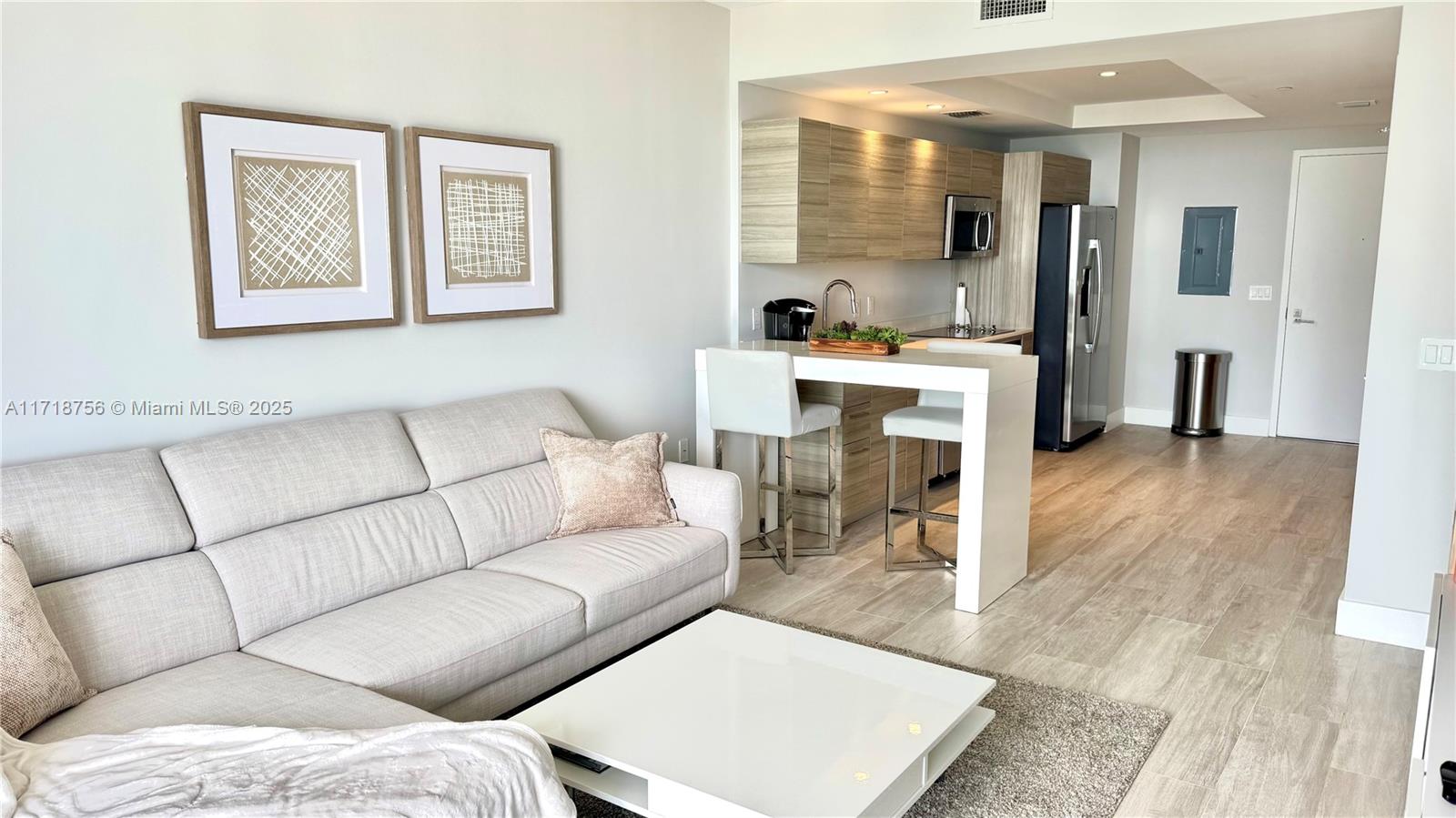 121 NE 34th St #2206, Miami FL 33137