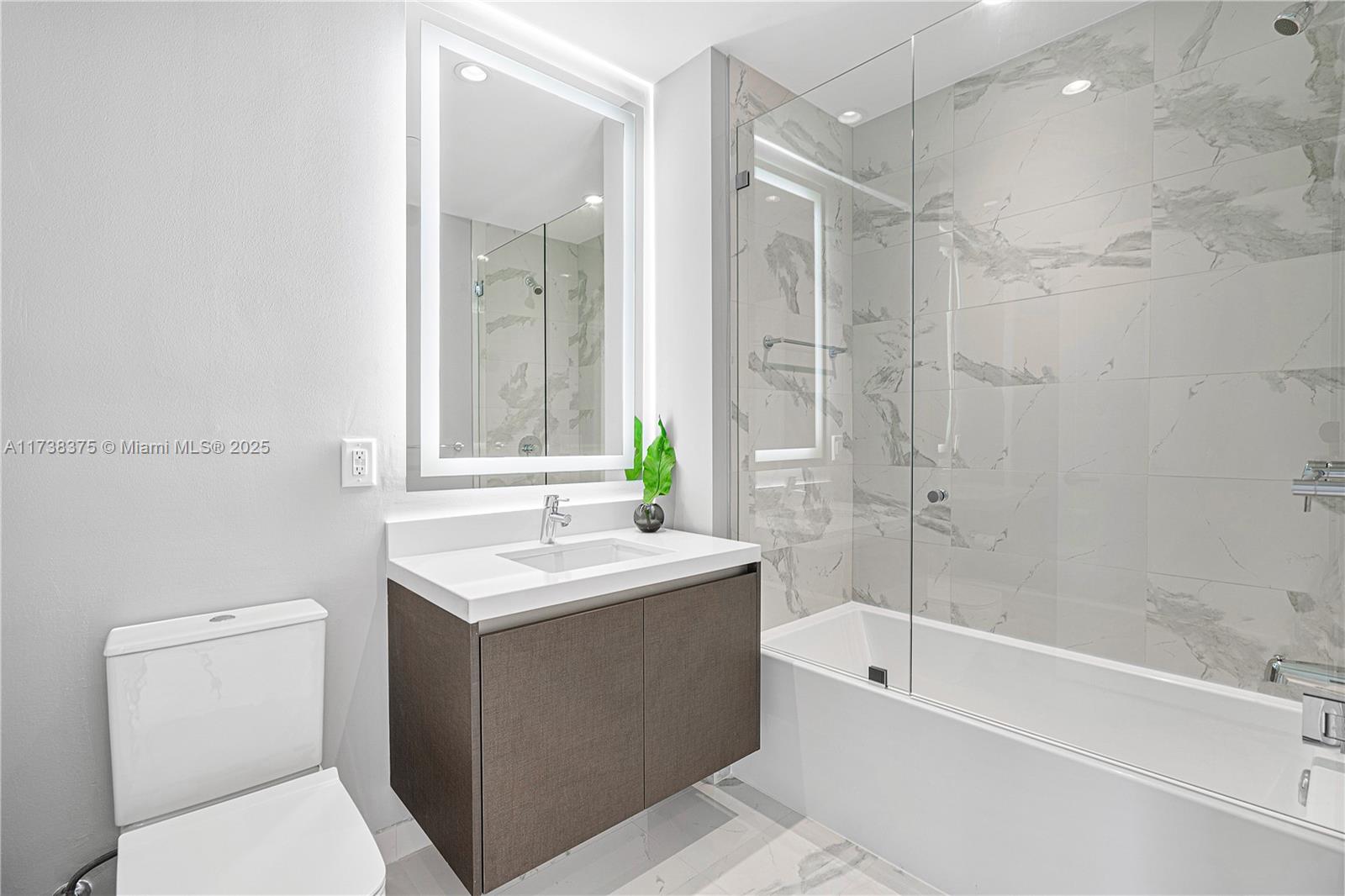 851 NE 1st Ave #4901, Miami FL 33132