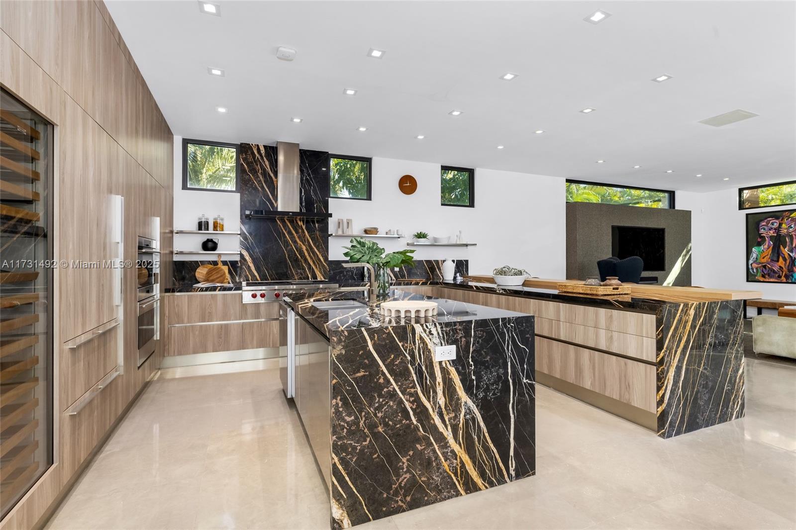 3462 NE 171st St, North Miami Beach, Florida image 17