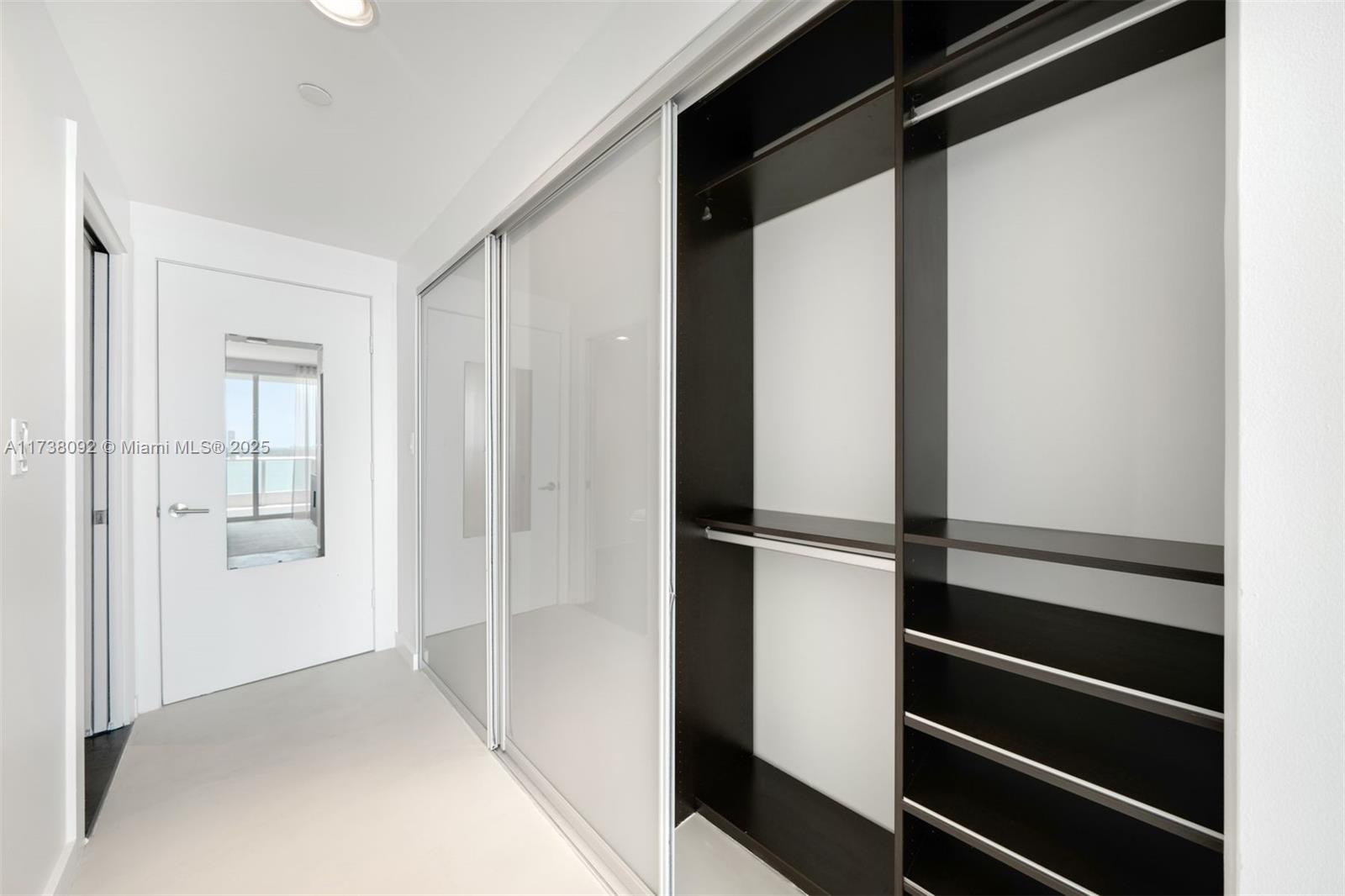 900 Biscayne Blvd #905, Miami FL 33132