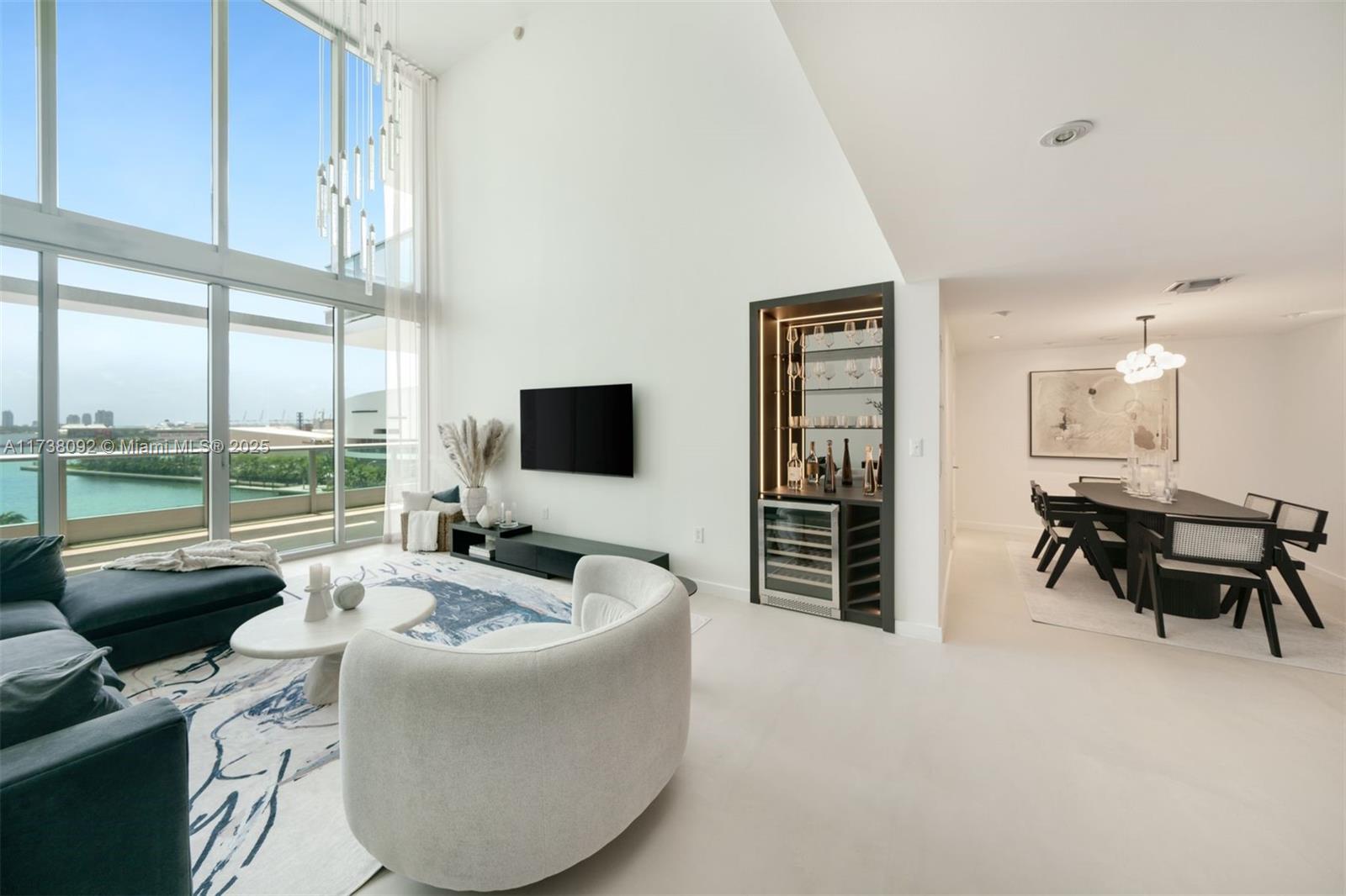 900 Biscayne Blvd #905, Miami FL 33132