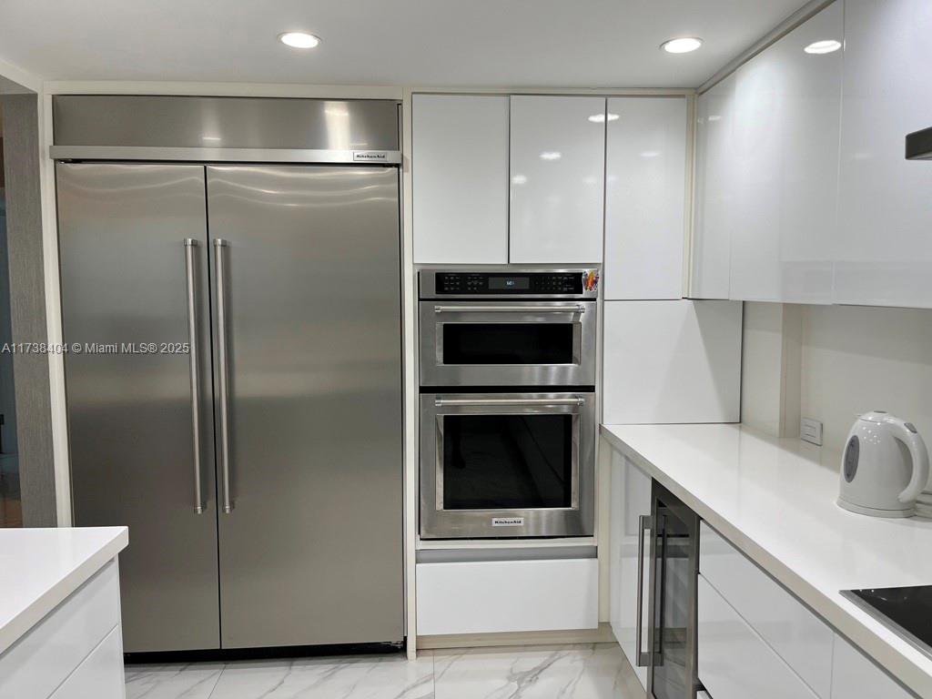 155 Ocean Lane Dr #509, Key Biscayne FL 33149