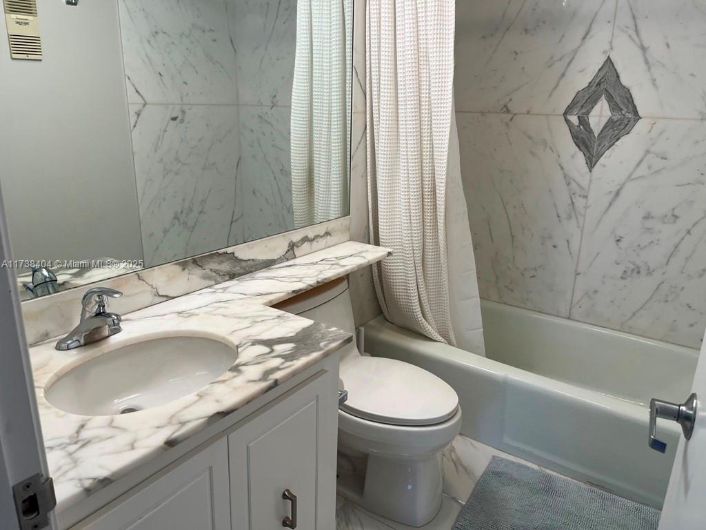 155 Ocean Lane Dr #509, Key Biscayne FL 33149