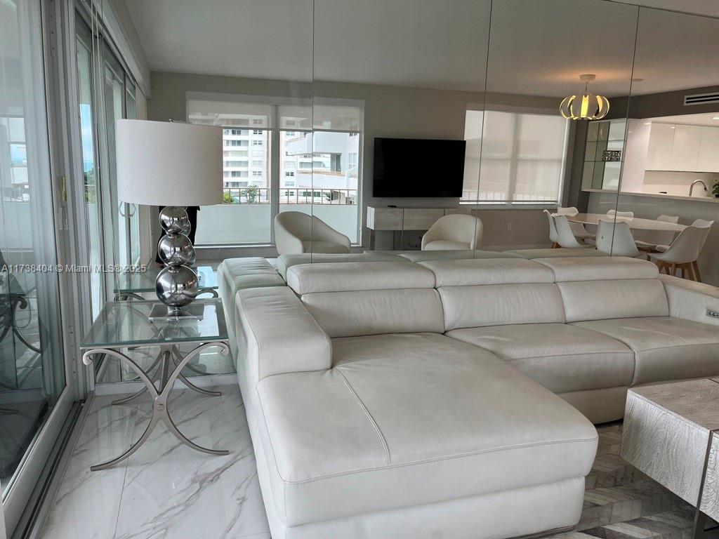155 Ocean Lane Dr #509, Key Biscayne FL 33149
