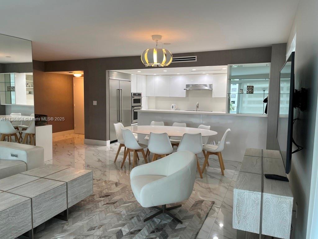 155 Ocean Lane Dr #509, Key Biscayne FL 33149