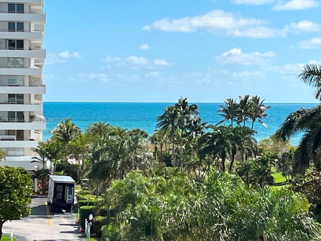 155 Ocean Lane Dr #509, Key Biscayne FL 33149