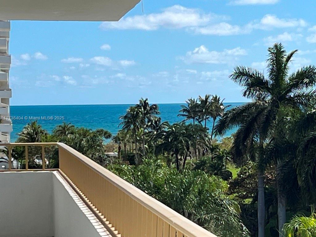 155 Ocean Lane Dr #509, Key Biscayne FL 33149