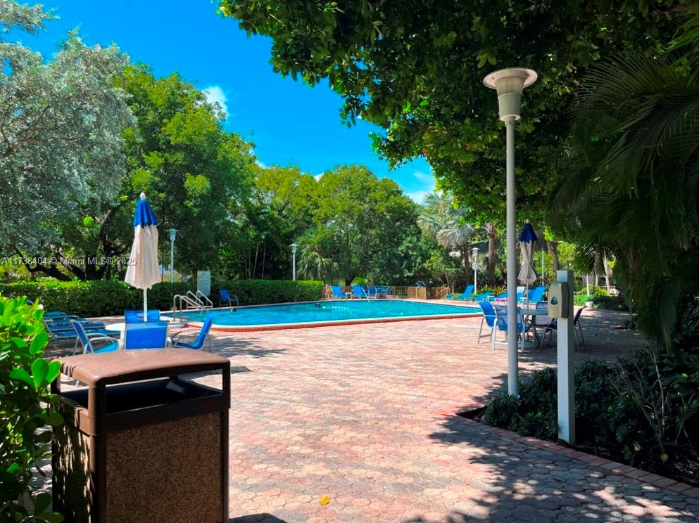 155 Ocean Lane Dr #509, Key Biscayne FL 33149