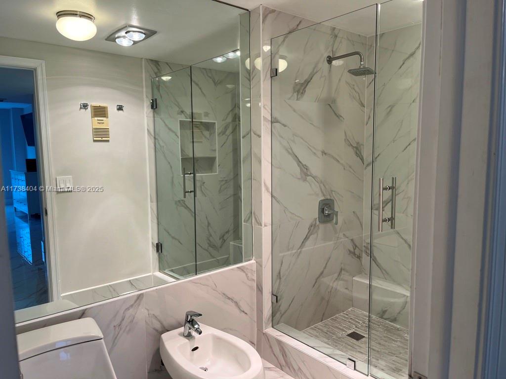 155 Ocean Lane Dr #509, Key Biscayne FL 33149