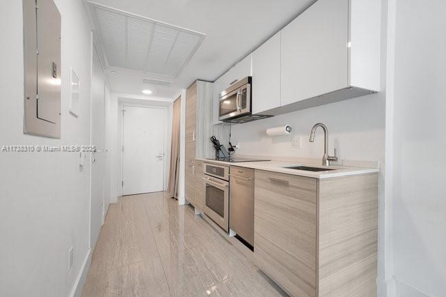 1300 Brickell Bay Dr #2512, Miami FL 33131