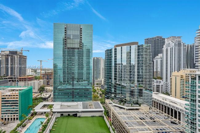 1300 Brickell Bay Dr #2512, Miami FL 33131