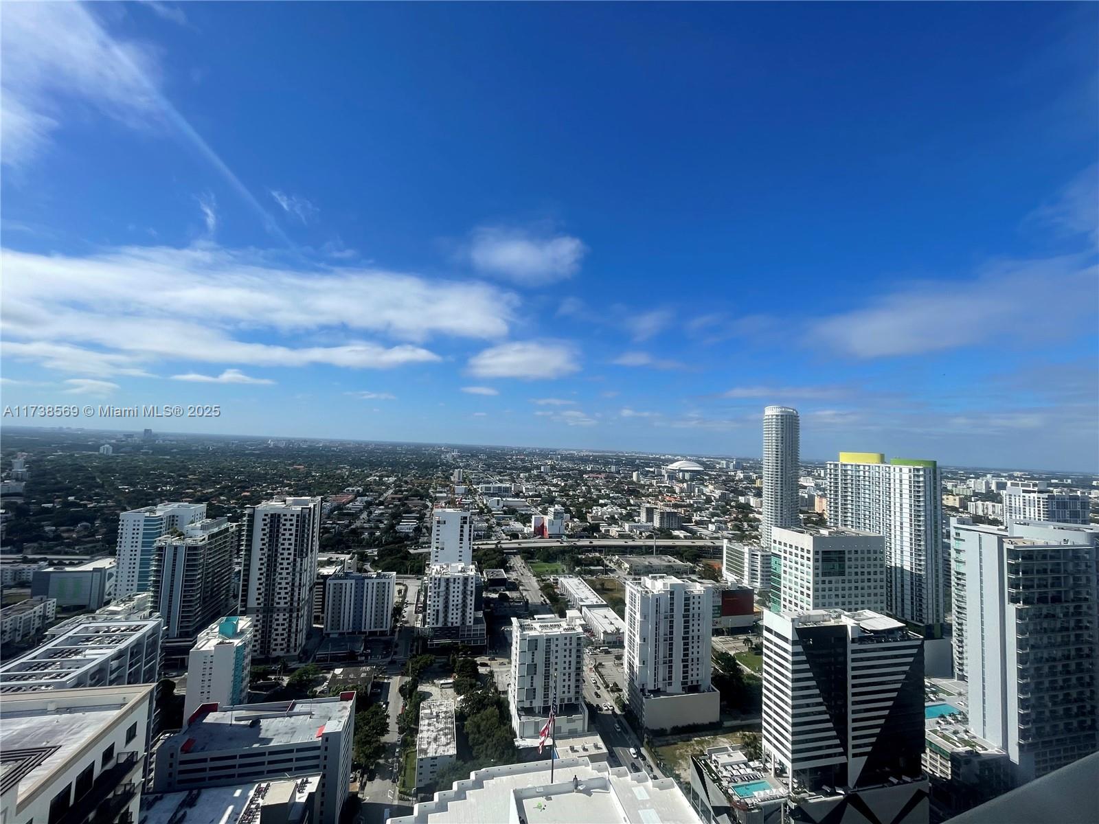 Condo for Sale in Miami, FL