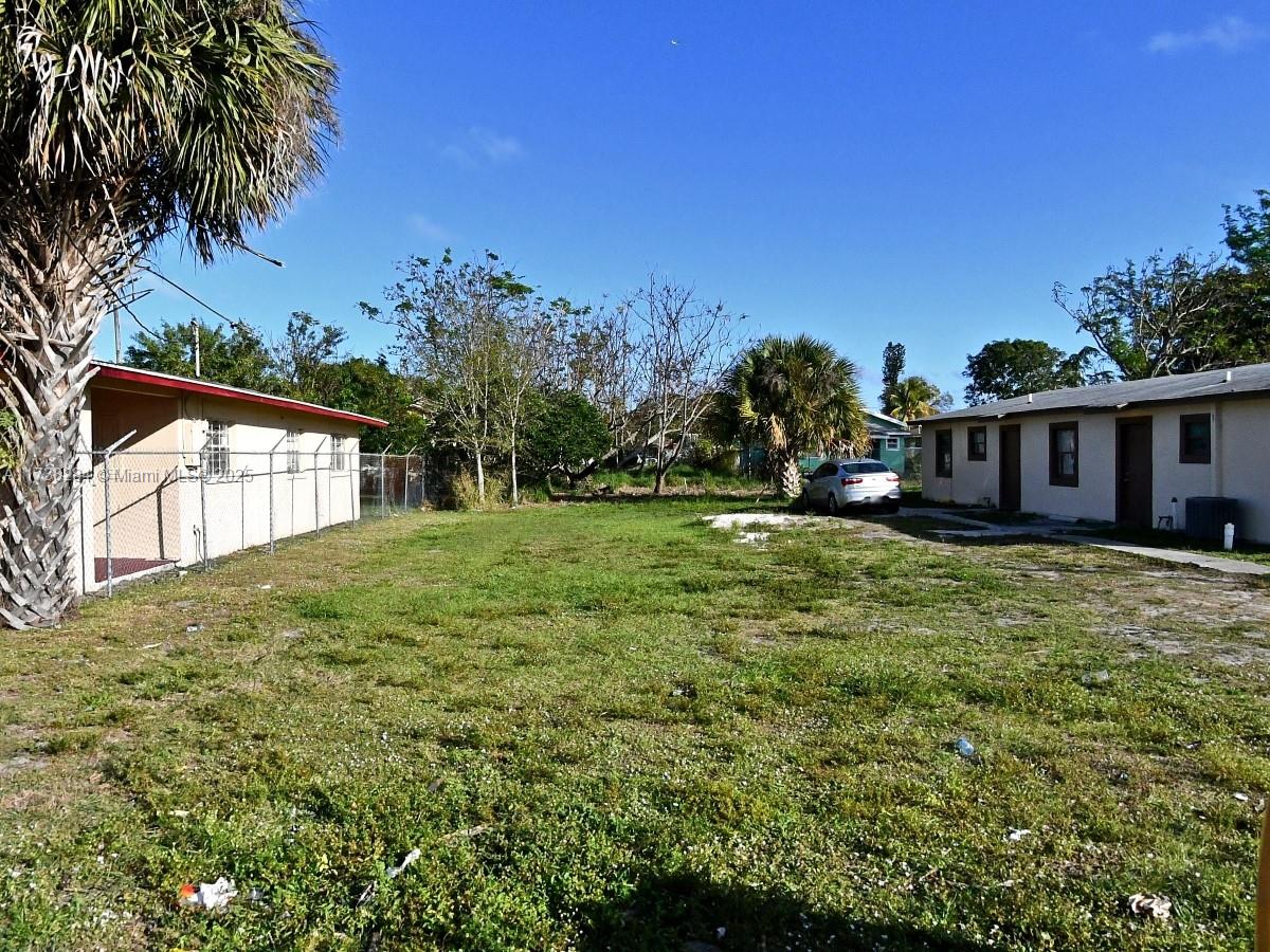 1118 N 16th Court, Fort Pierce, Florida 34950