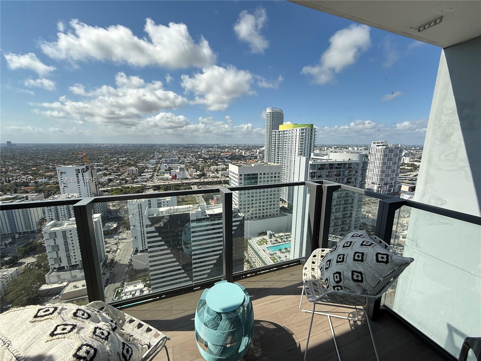 88 SW 7th St #3406, Miami FL 33130