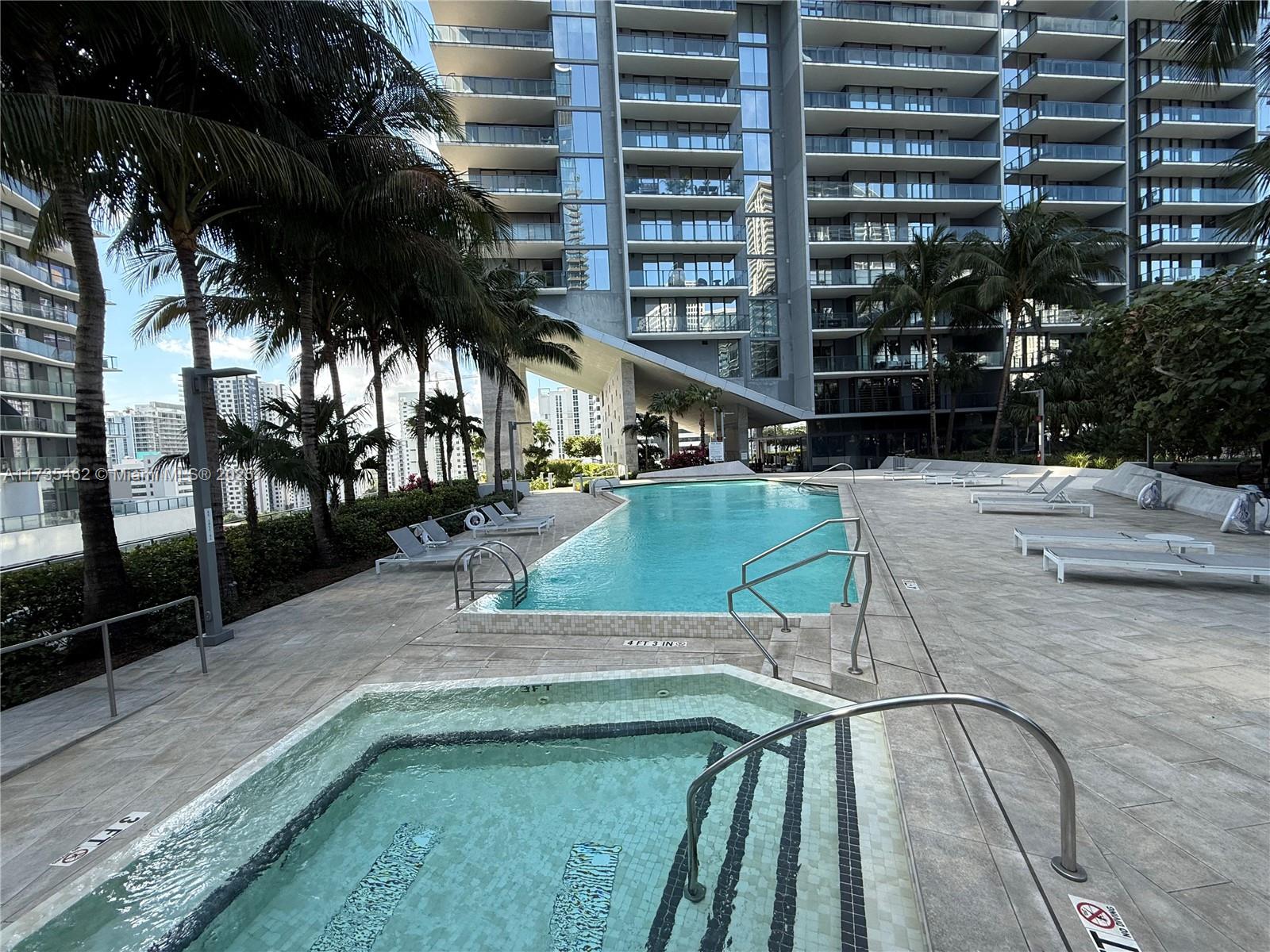88 SW 7th St #3406, Miami FL 33130
