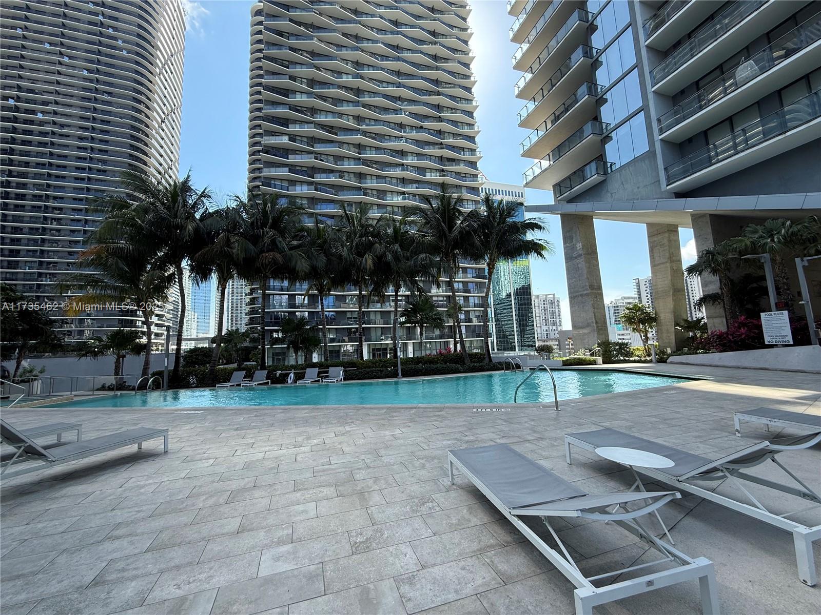 88 SW 7th St #3406, Miami FL 33130