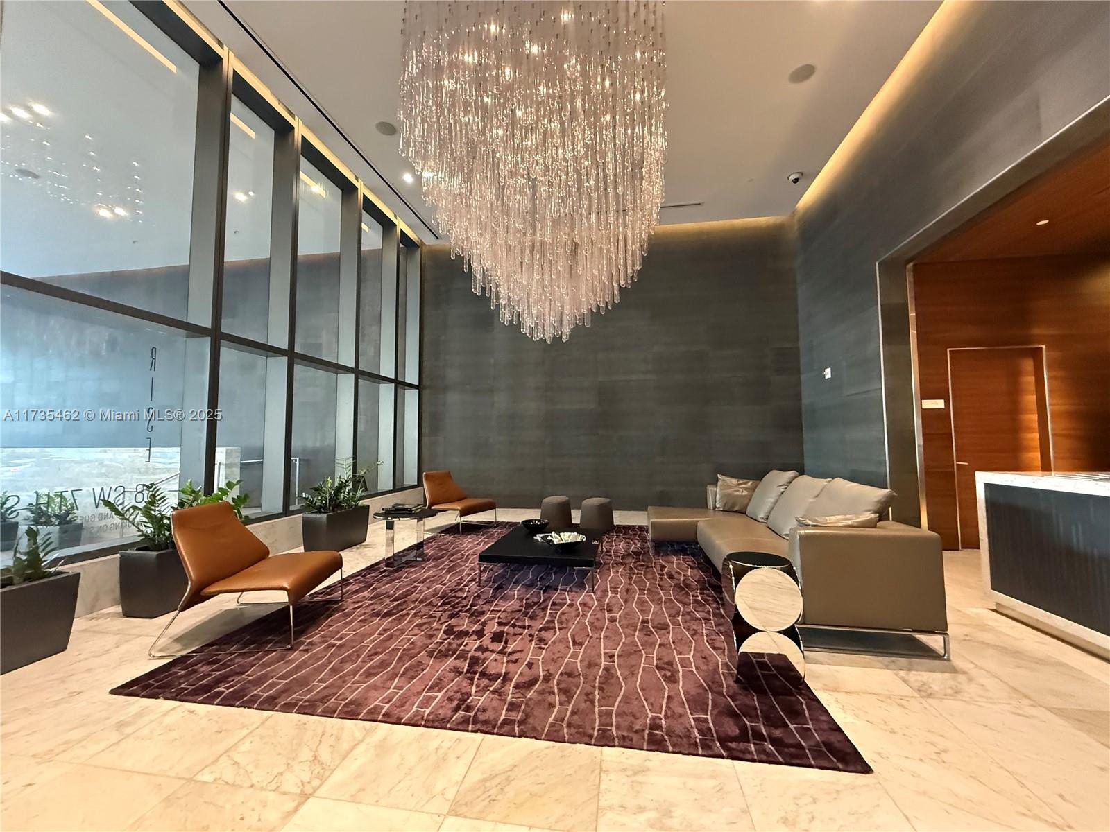 88 SW 7th St #3406, Miami FL 33130