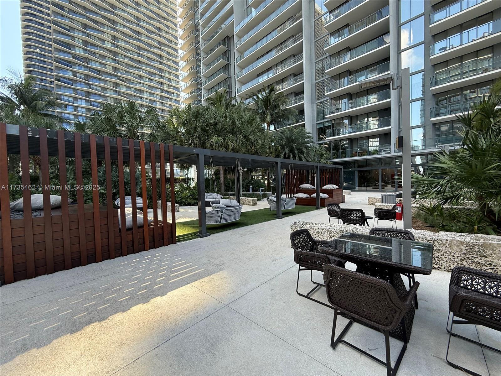 88 SW 7th St #3406, Miami FL 33130