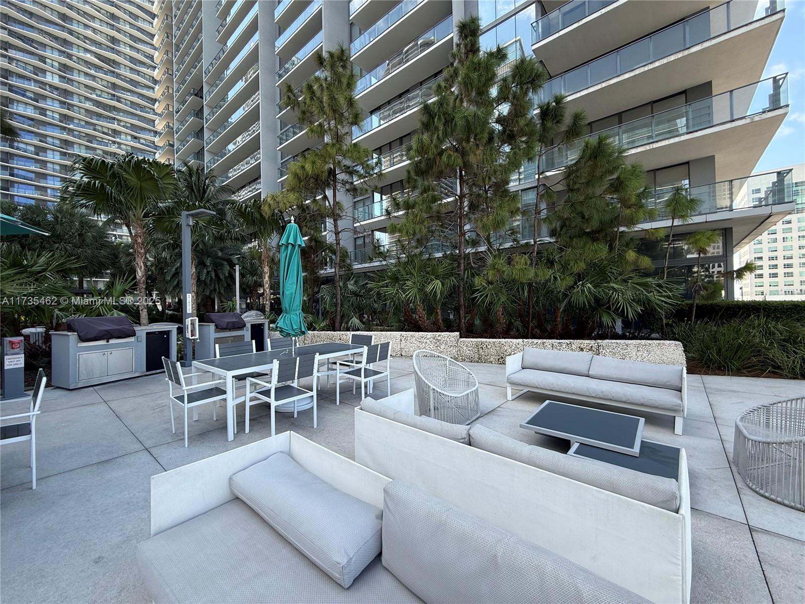 88 SW 7th St #3406, Miami FL 33130