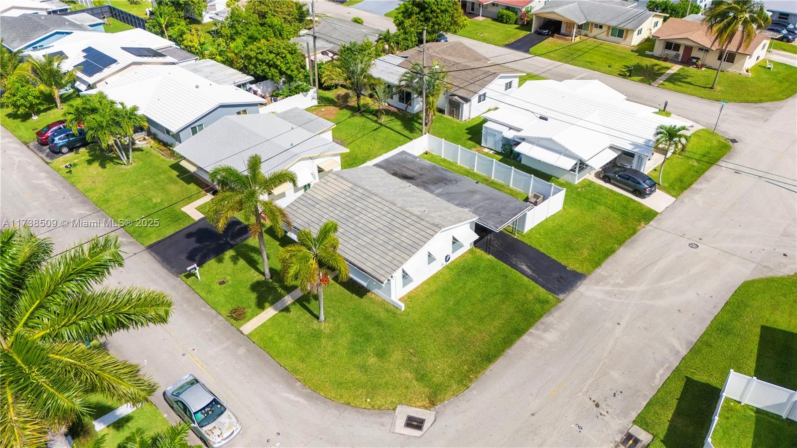 2701 NW 52nd Ct, Tamarac, Florida image 44