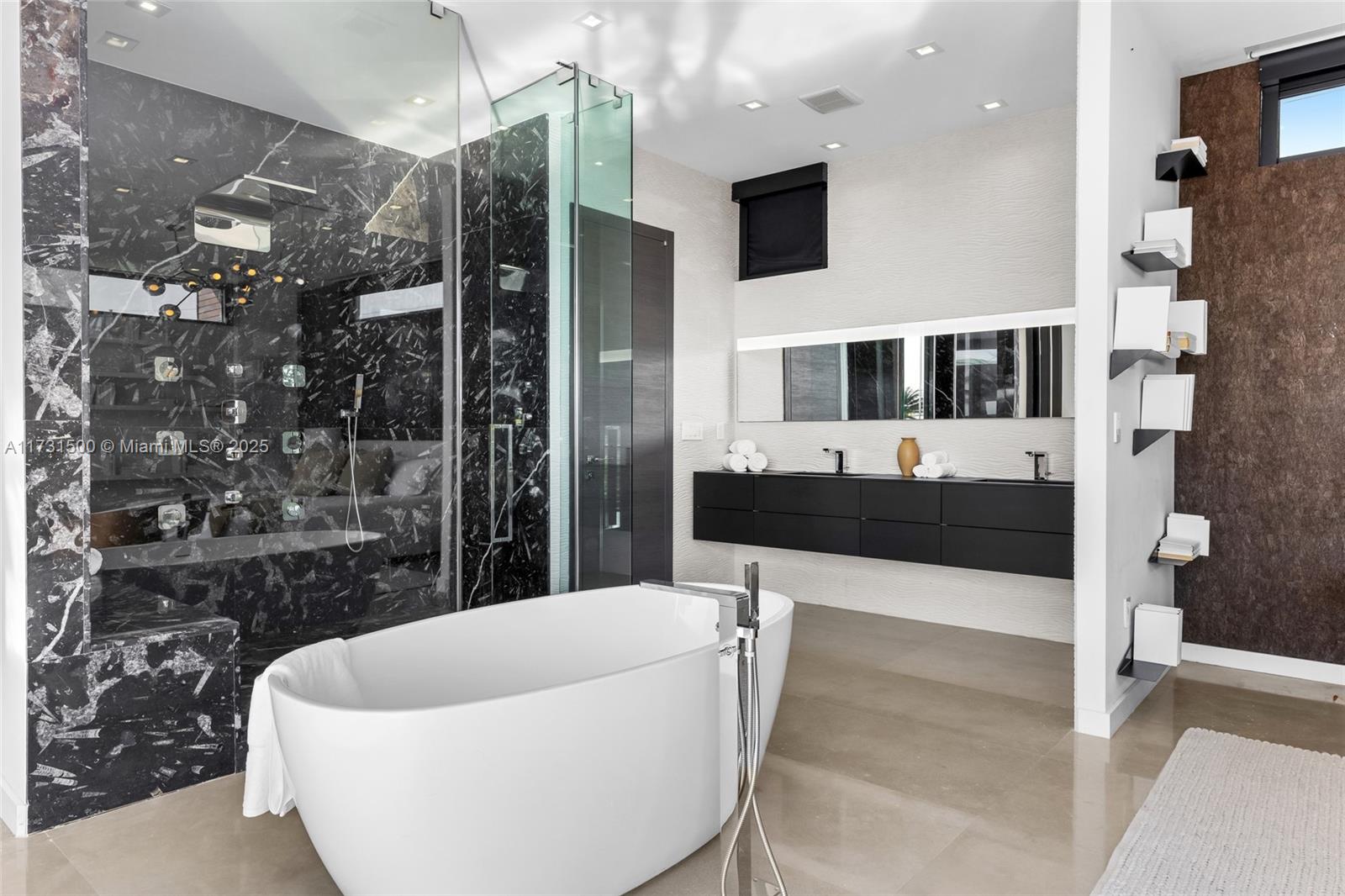 17050 NE 35th Ave, North Miami Beach, Florida image 34