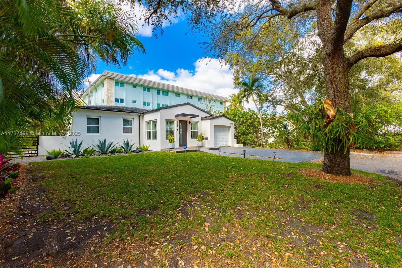 814 Monterey St, Coral Gables, Florida image 3