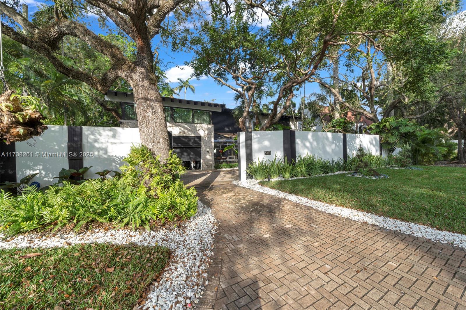 Stunning luxury rental in the heart of Coconut Grove! This fully renovated residence offers a seamless blend of modern elegance and tropical charm. Featuring spacious living areas, high-end finishes, and a gourmet kitchen layout, this home is perfect for those seeking comfort and style. The backyard boasts incredible deck with a hot tub, creating the ultimate private oasis for relaxation and entertaining. Prime location just minutes from top-rated schools, parks, dining, and the Grove’s vibrant lifestyle. Easy to show – This will not last! Schedule your tour today!