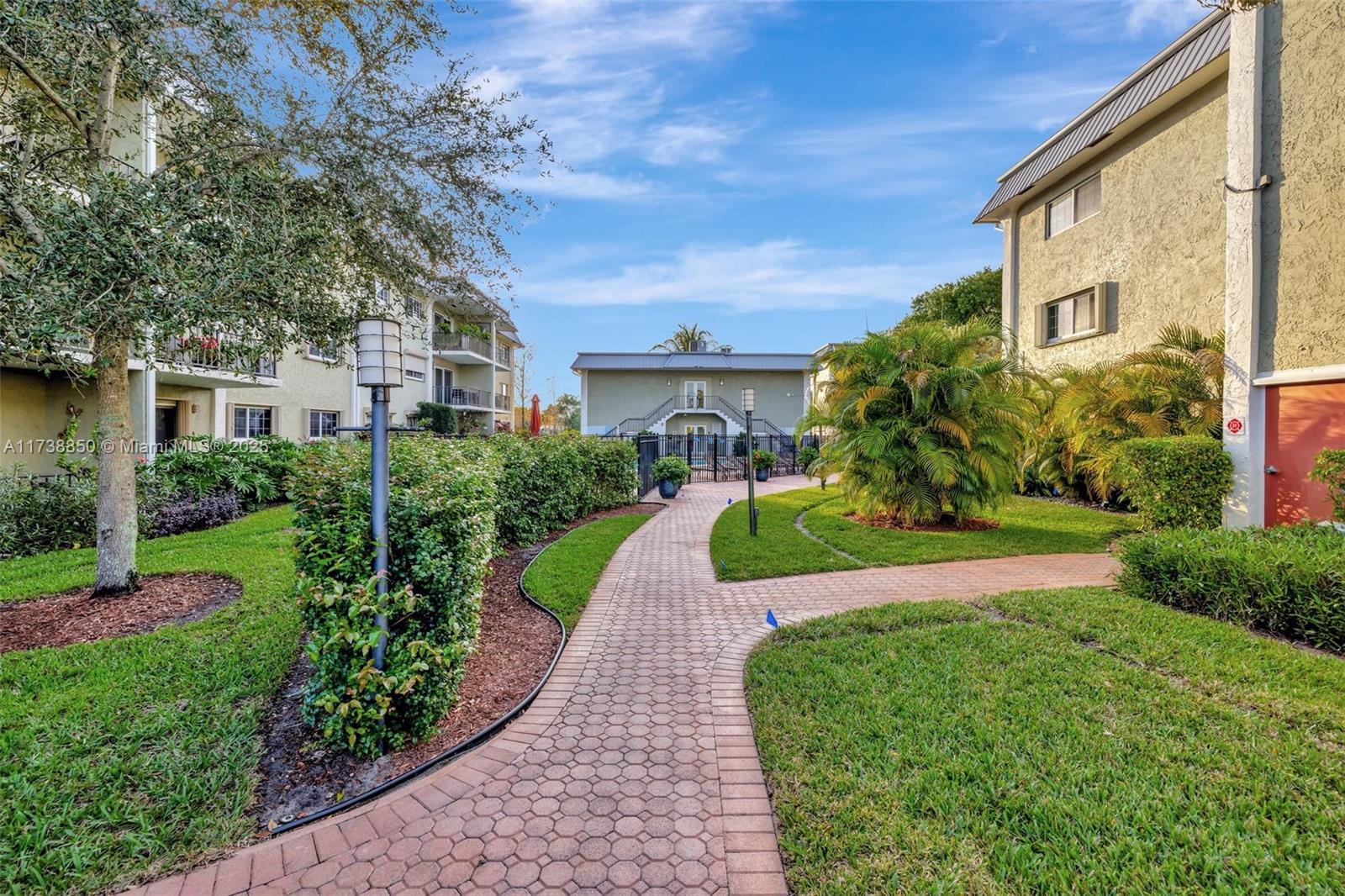 3004 NE 5th Ter #214-C, Wilton Manors, Florida image 8