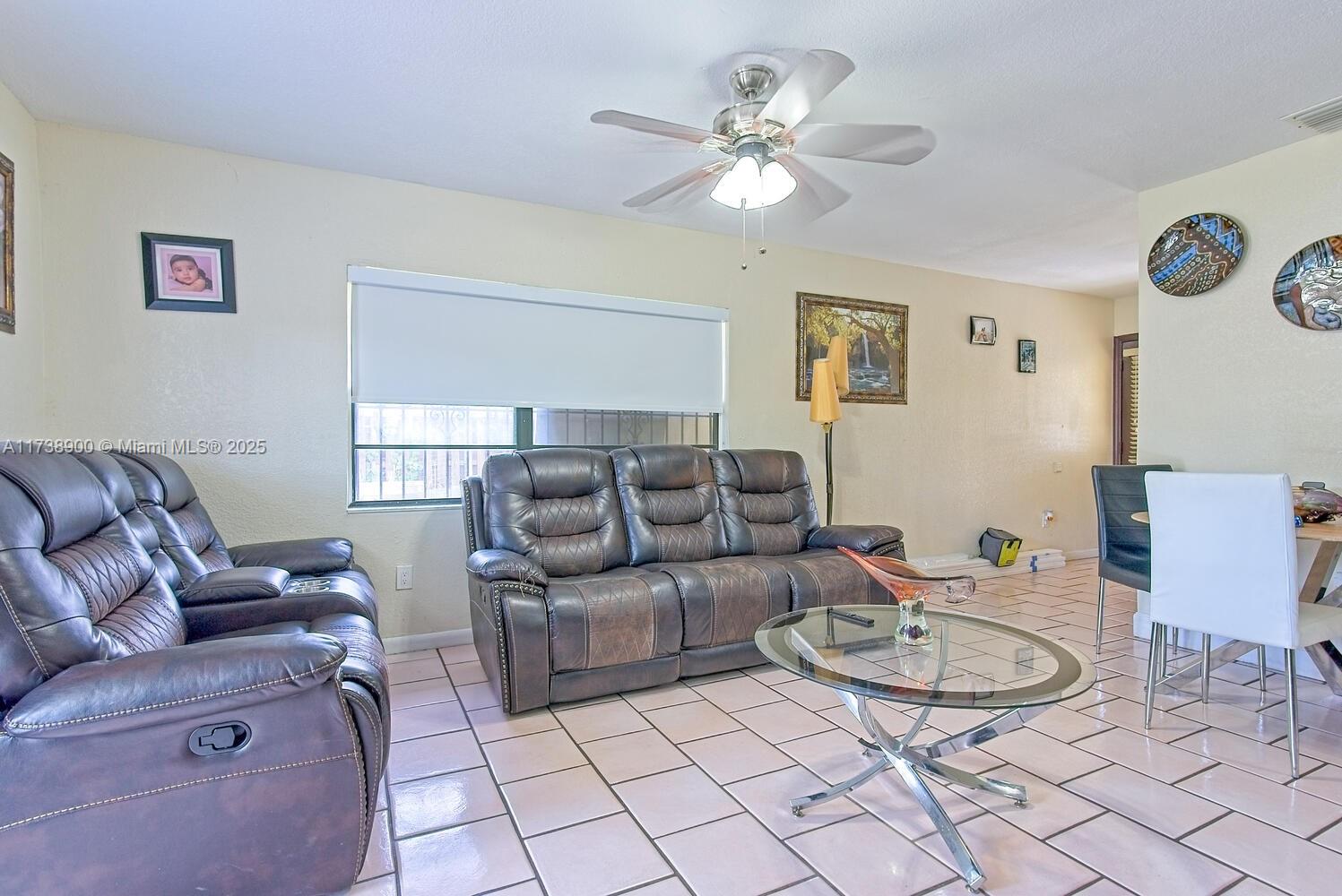 28017 SW 143rd Ct, Homestead, Florida image 4