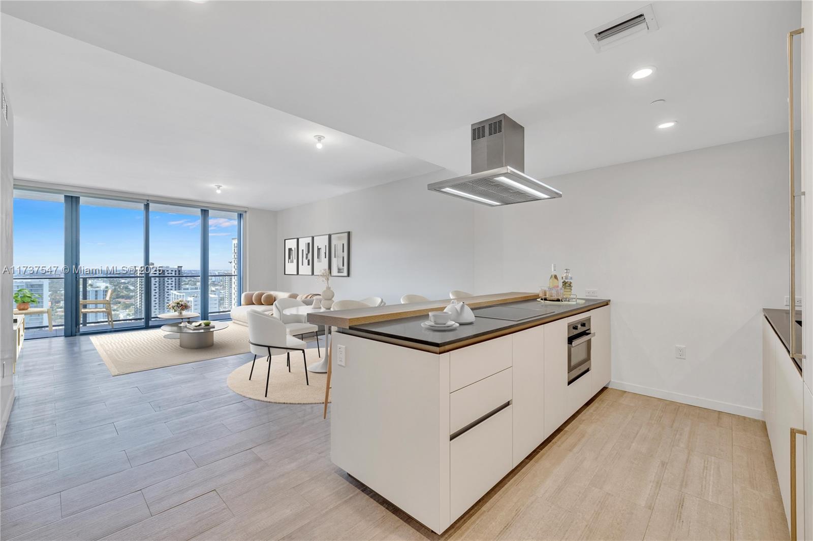 1000 Brickell Plz #3108, Miami FL 33131