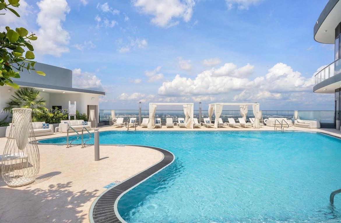 1000 Brickell Plz #3108, Miami FL 33131