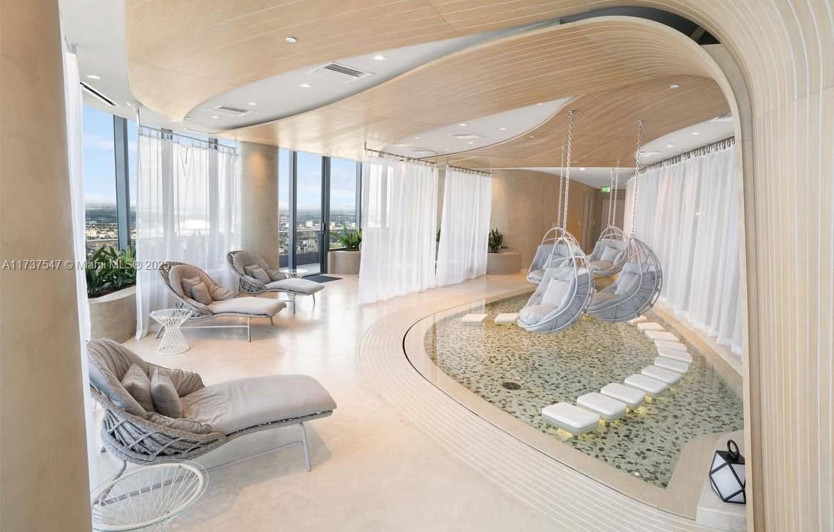 1000 Brickell Plz #3108, Miami FL 33131