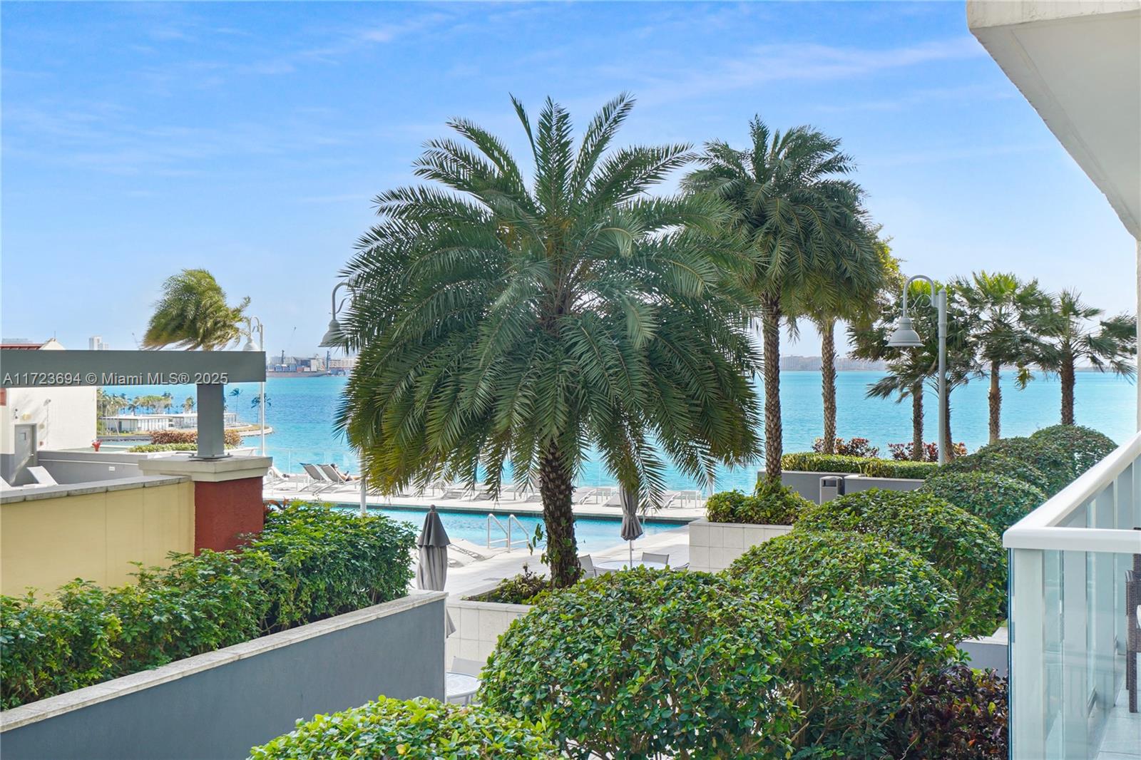 Apartamento à Venda em Miami, FL