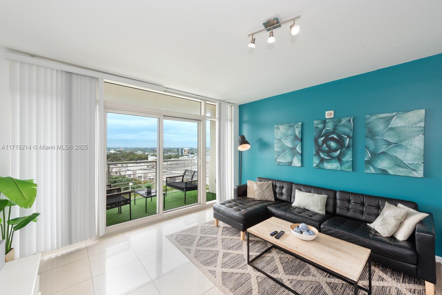 Apartamento à Venda em Miami, FL