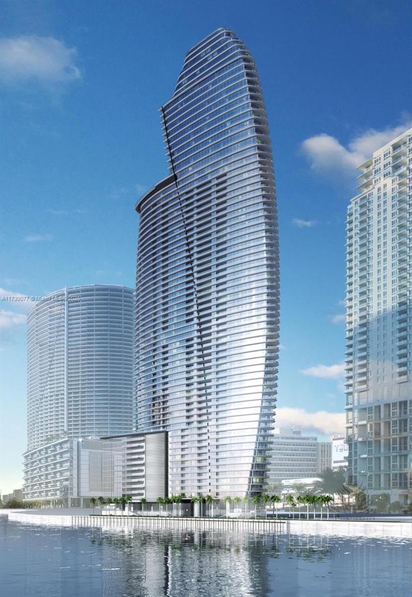 Condo for Sale in Miami, FL