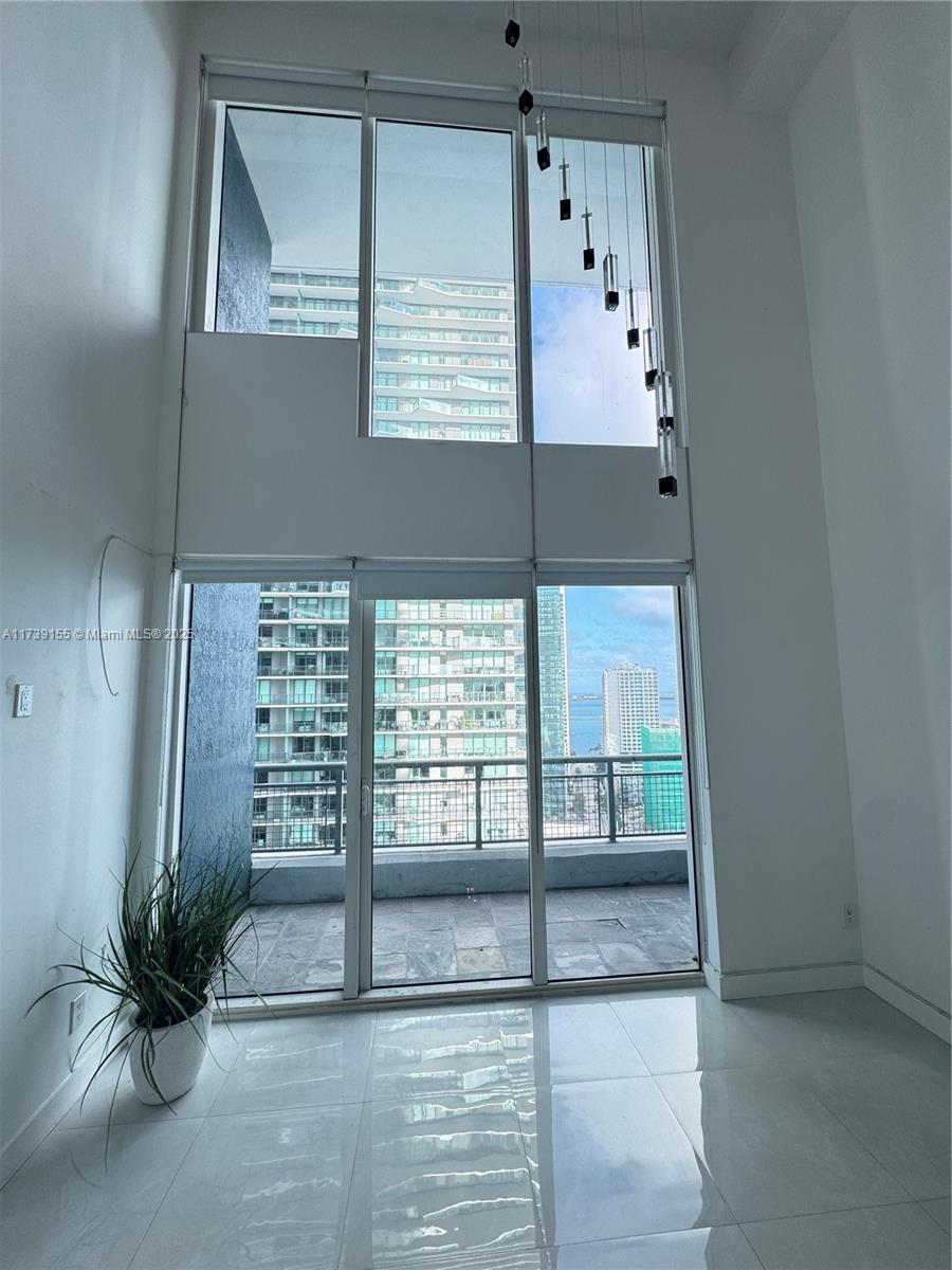 60 SW 13th St #2006, Miami FL 33130