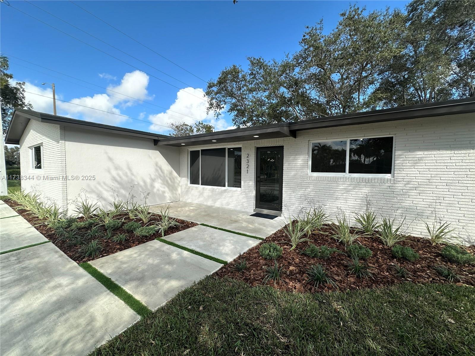 2321 NW 114th Ter, Pembroke Pines, Florida image 5