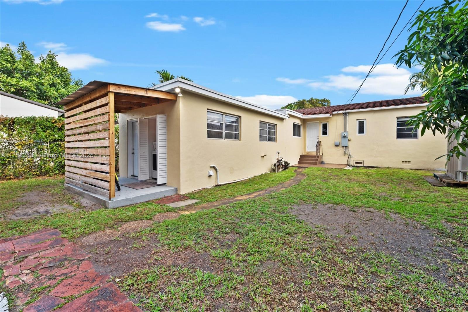 270 Laurel Way, Miami Springs, Florida image 28