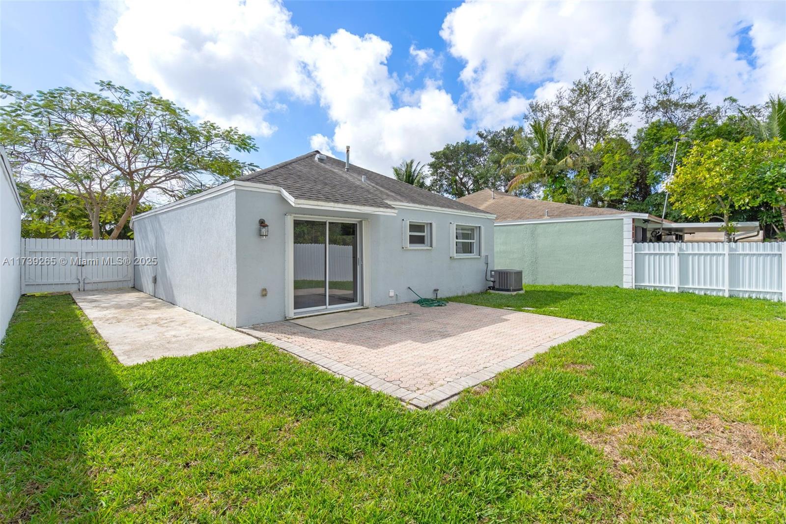 10551 SW 207th St, Cutler Bay, Florida image 18