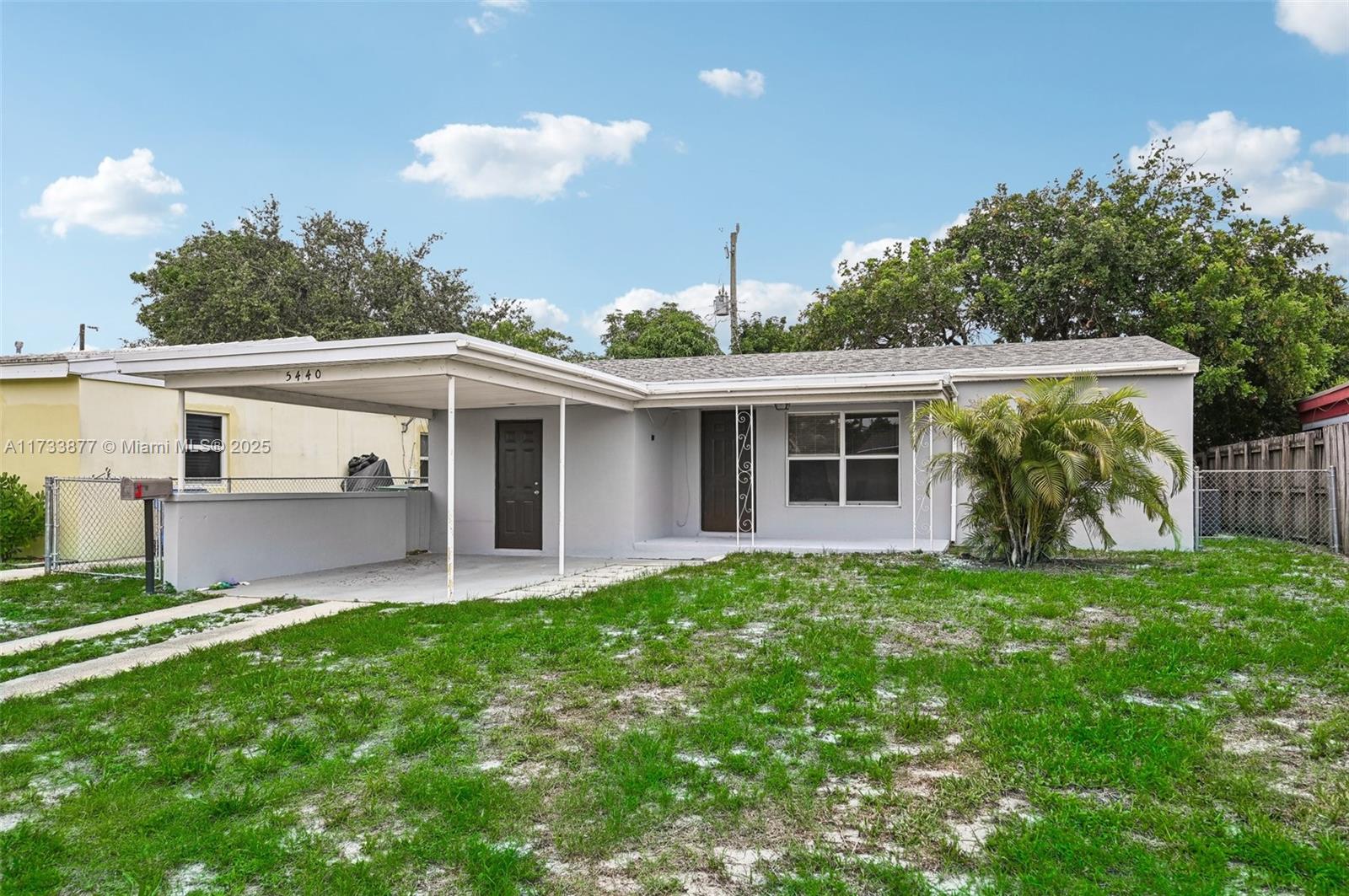 5440 NE 3rd Ter, Oakland Park, Florida image 2