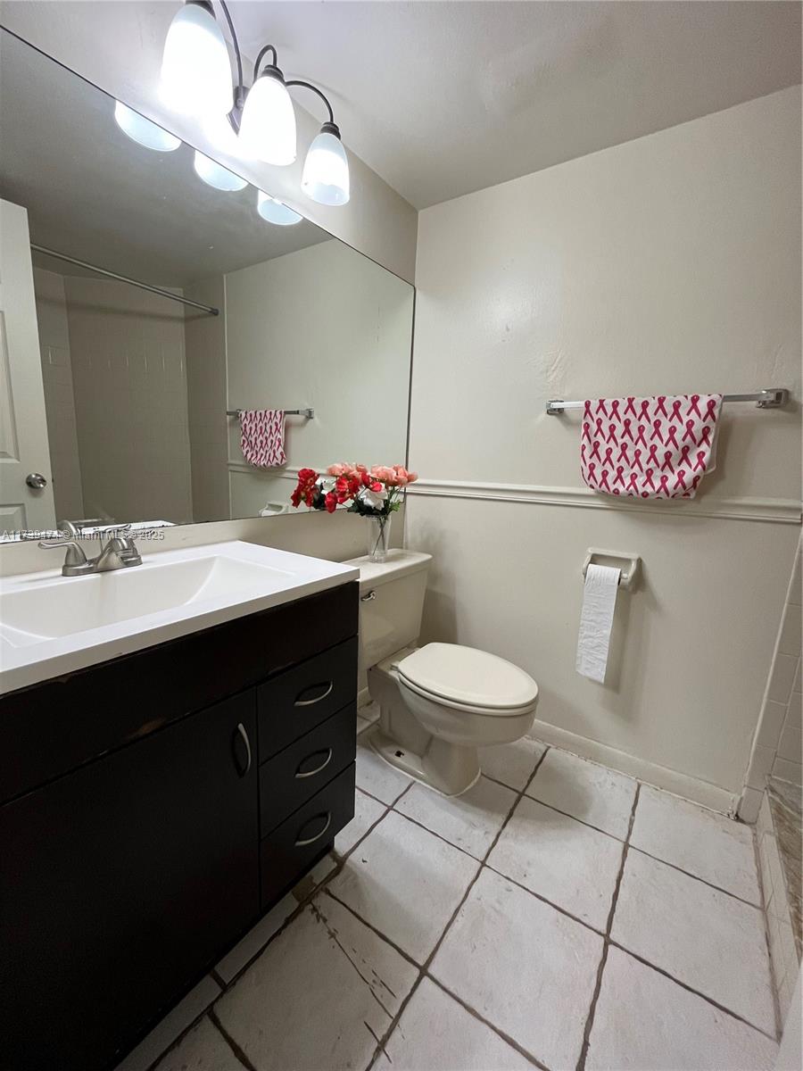 210 Lake Pointe Dr #107, Oakland Park, Florida image 10