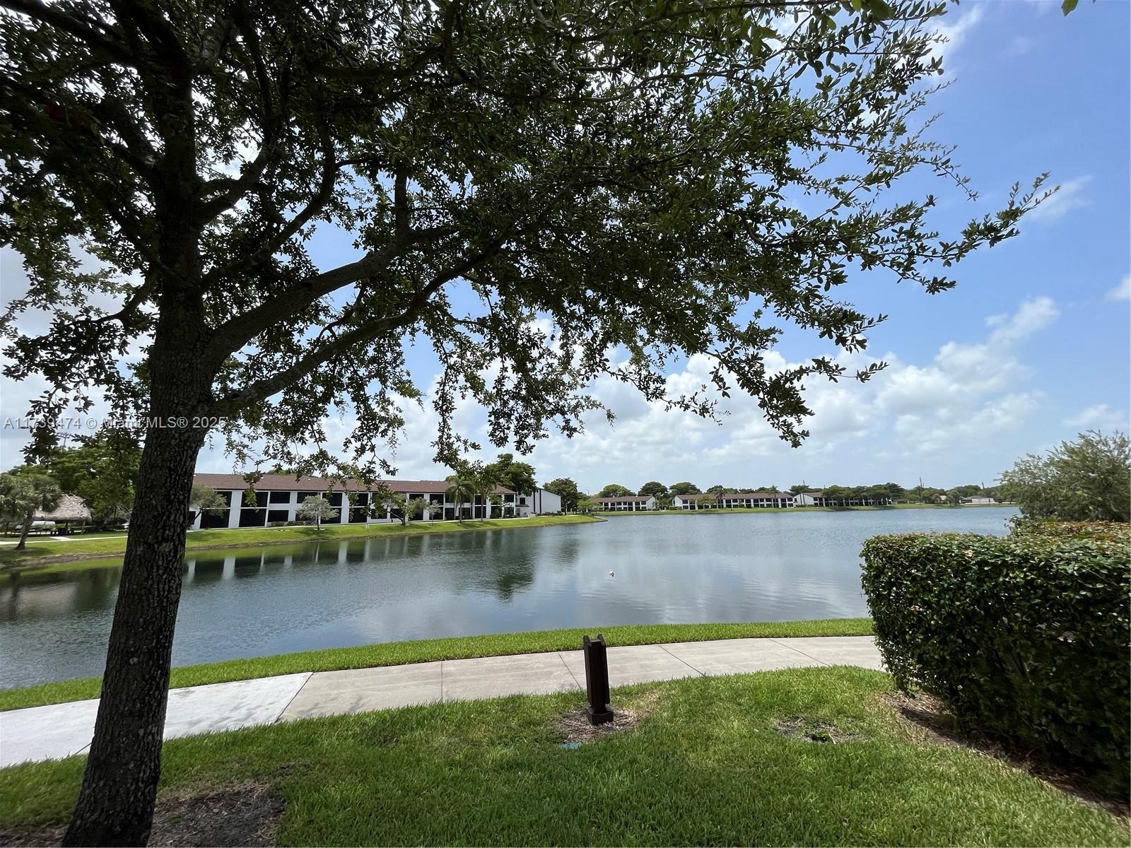 210 Lake Pointe Dr #107, Oakland Park, Florida image 18