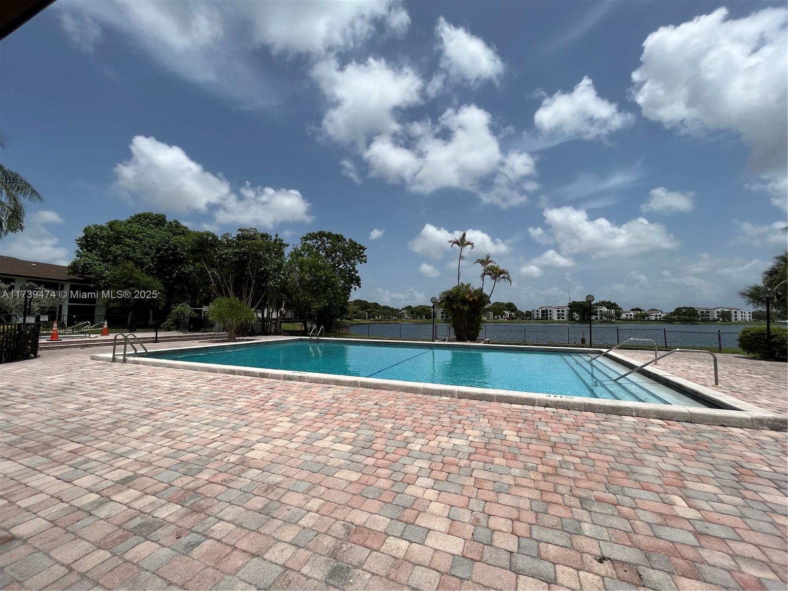 210 Lake Pointe Dr #107, Oakland Park, Florida image 21