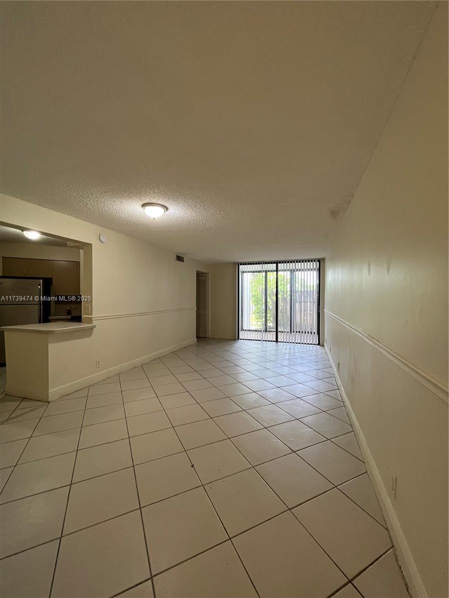 210 Lake Pointe Dr #107, Oakland Park, Florida image 4