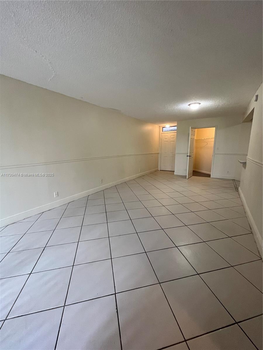 210 Lake Pointe Dr #107, Oakland Park, Florida image 5