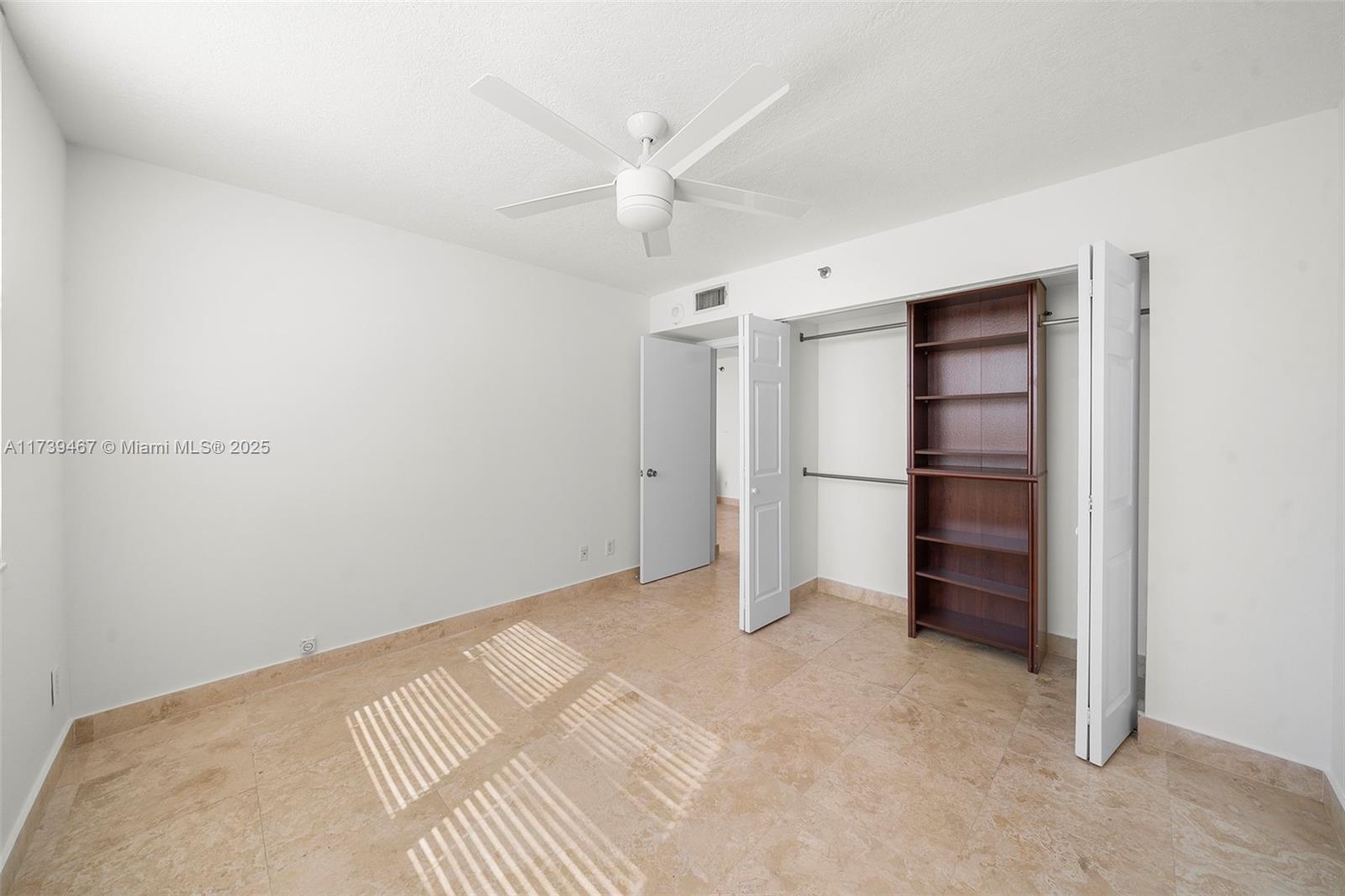 770 Claughton Island Dr #1206, Miami FL 33131